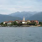 Piccolo Porto Di Cerro Lägenhet