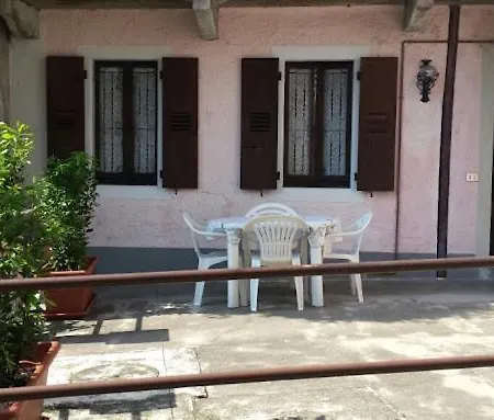 Piccolo Porto Di Cerro Διαμέρισμα *