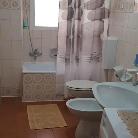 Piccolo Porto Di Cerro * Laveno-Mombello