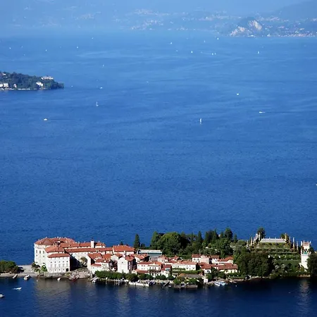 Piccolo Porto Di Cerro Апартаменты *