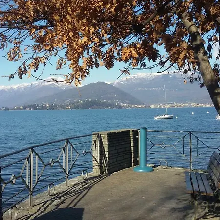 Piccolo Porto Di Cerro Апартаменты *