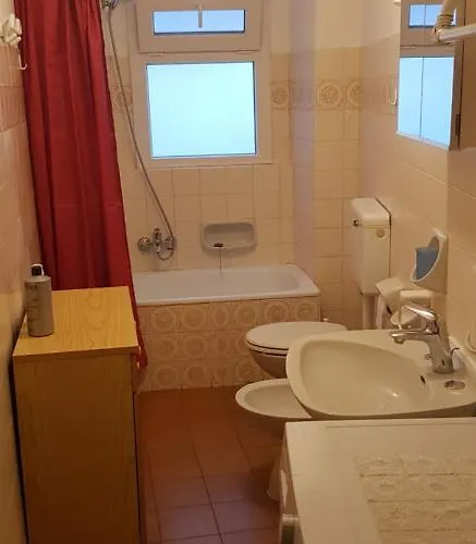 Piccolo Porto Di Cerro * Laveno-Mombello