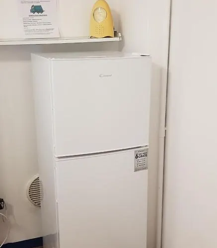 Piccolo Porto Di Cerro * 라베노-몸벨로