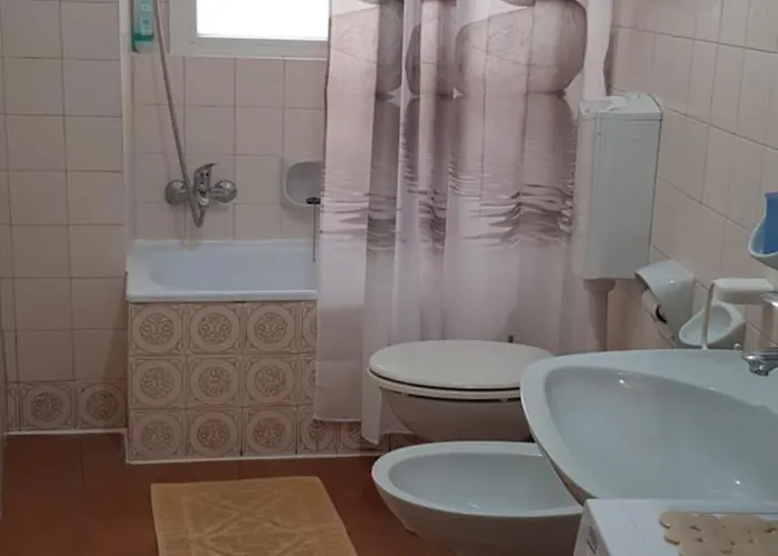 Piccolo Porto Di Cerro * Laveno-Mombello