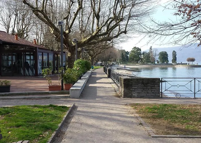 Piccolo Porto Di Cerro * Laveno-Mombello