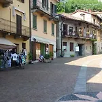 Piccolo Porto Di Cerro *