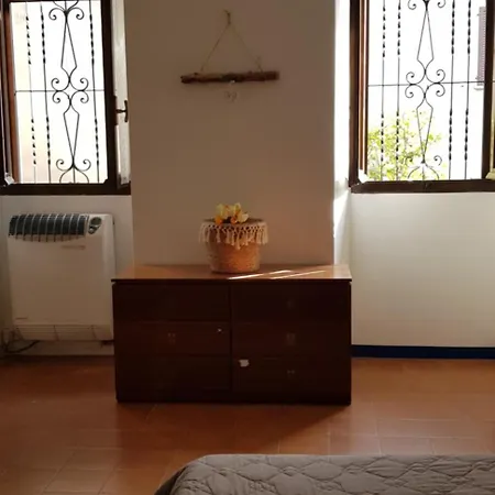 Piccolo Porto Di Cerro Apartment *