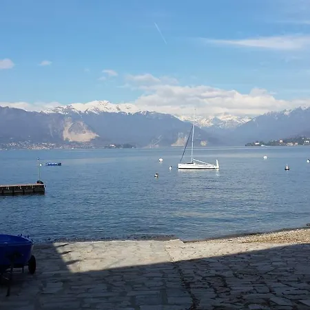 Piccolo Porto Di Cerro Апартаменты Лавено-Момбелло