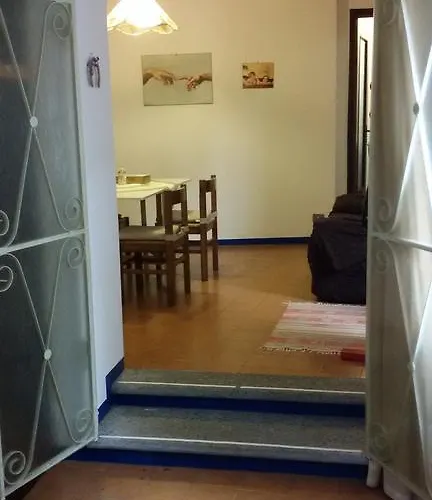 Piccolo Porto Di Cerro Apartment *